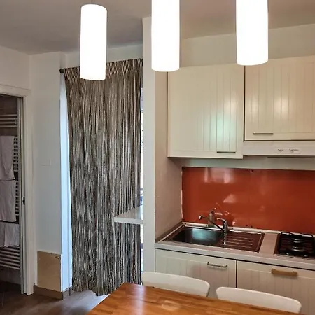 Solenevesila מלון דירות 3*